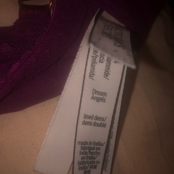 Victoria’s Secret Dream Angles Lined Demi - Picture 4 of 4